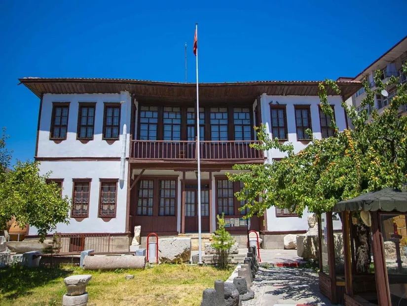 Yozgat Müzesi (Nizamoğlu Konağı)